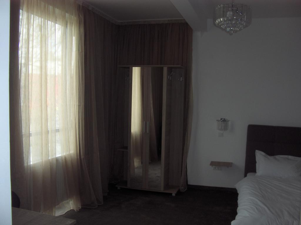 Hotel Vitan273 Boekarest Buitenkant foto