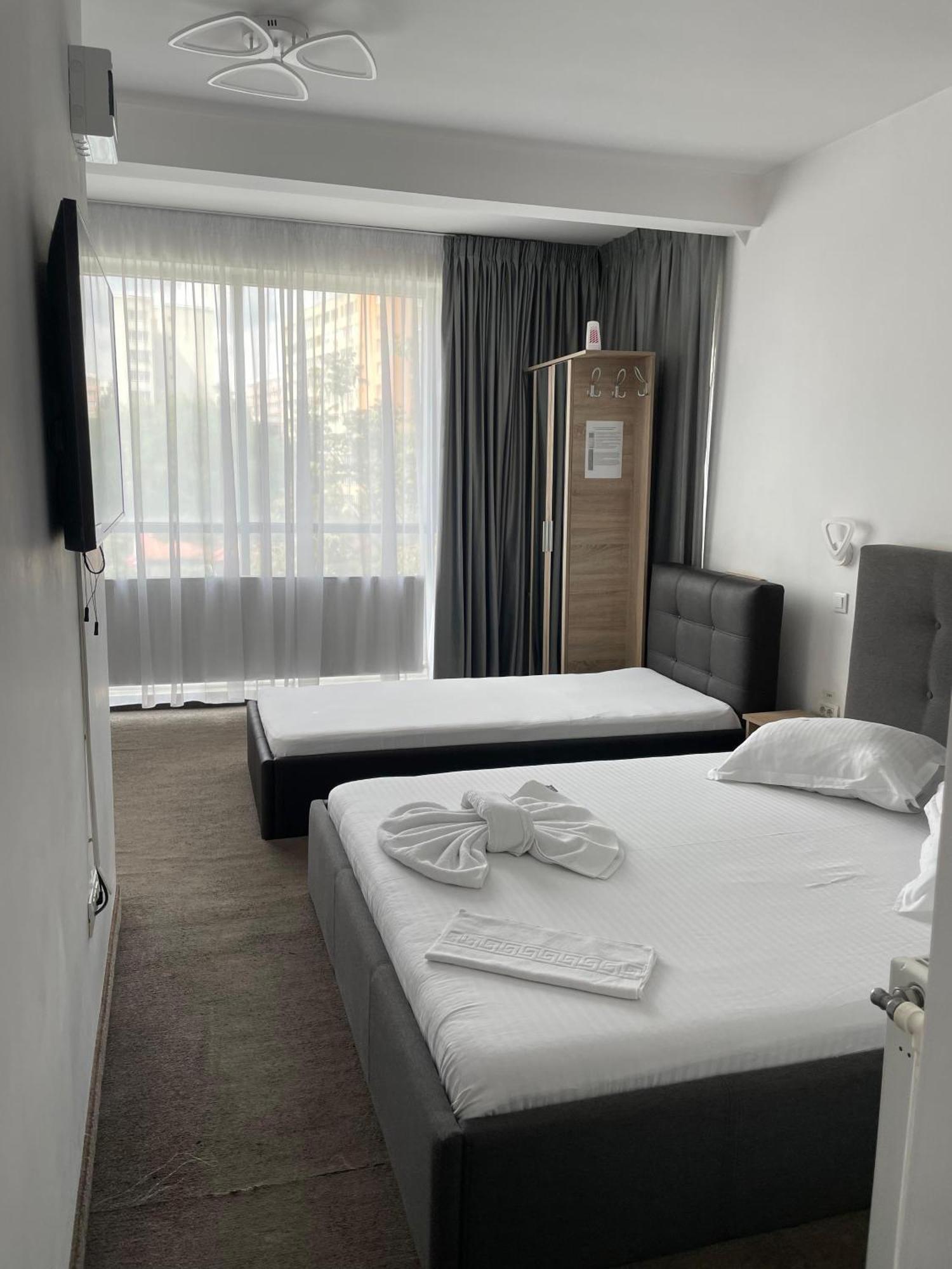 Hotel Vitan273 Boekarest Buitenkant foto