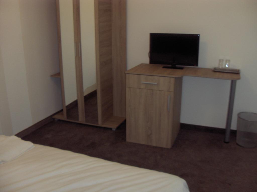 Hotel Vitan273 Boekarest Kamer foto