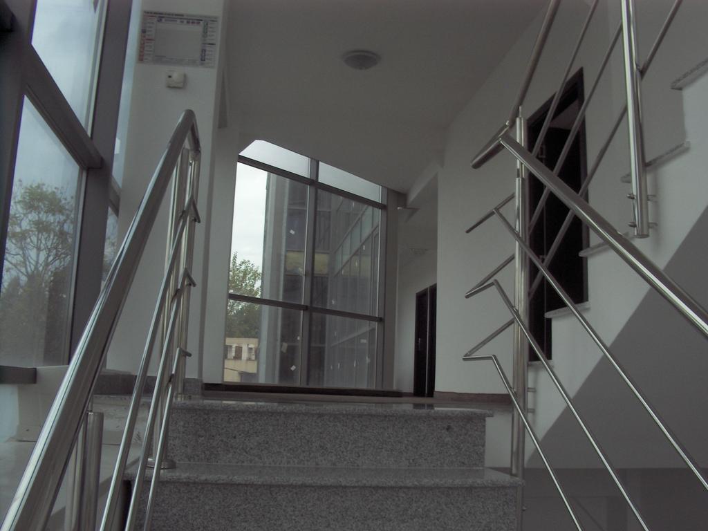 Hotel Vitan273 Boekarest Buitenkant foto