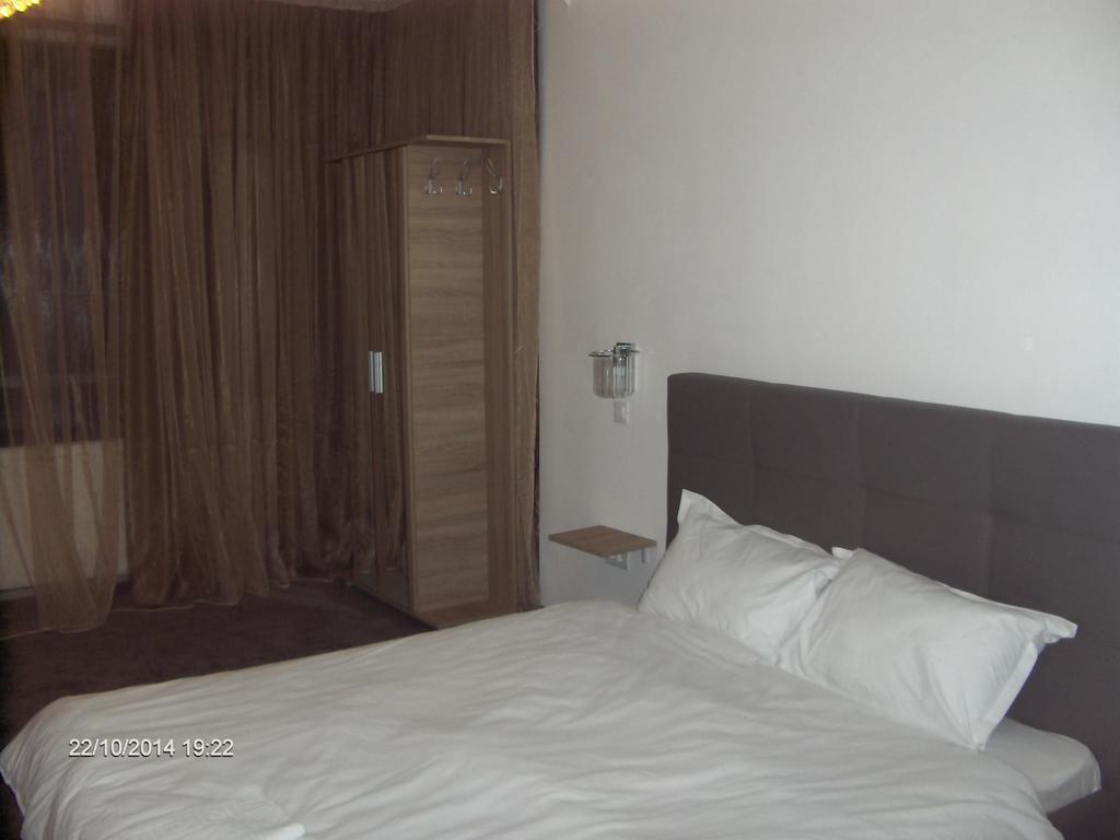 Hotel Vitan273 Boekarest Buitenkant foto